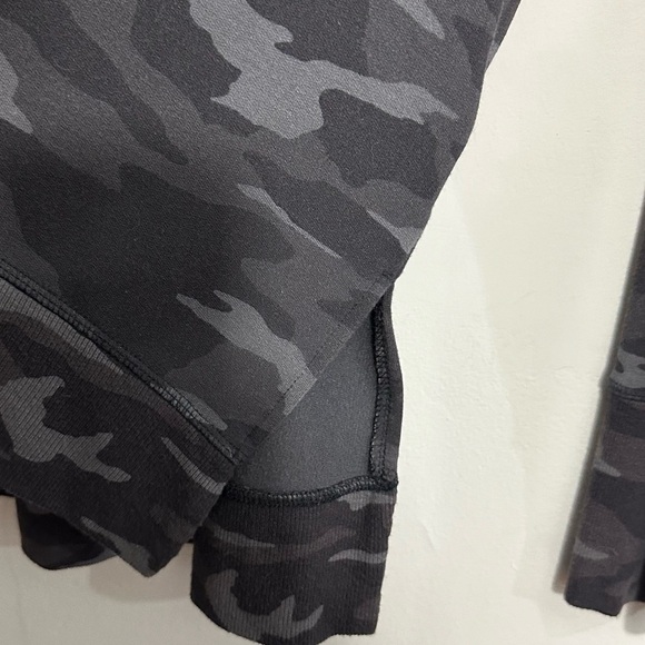 Athleta Coaster Luxe Printed Sweatshirt Camo - Picture 5 of 8